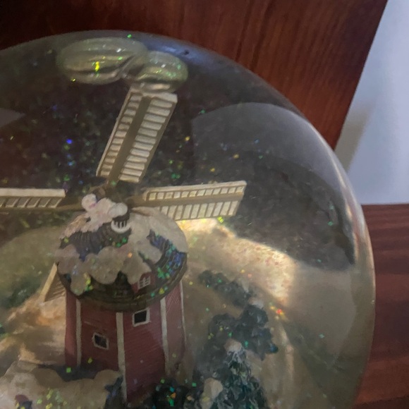 Johnson Brothers Friendly Village  Snow Globe Musical The Windmill Does Work - Picture 10 of 17